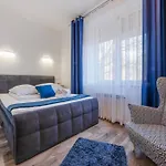 Modena Moxy Te&am Cracow *