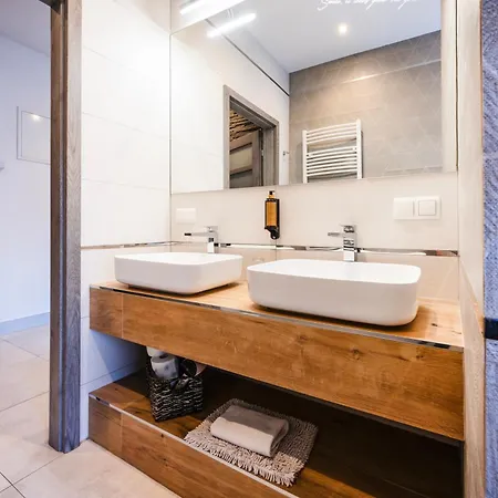 Modena Moxy Te&am Cracow