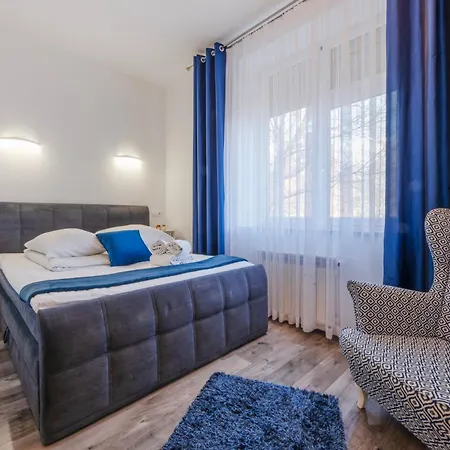 Modena Moxy Te&am Cracow *